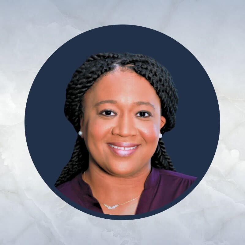 Blue-and-White-Modern-Professional-Headshot-LinkedIn-Profile-Picture